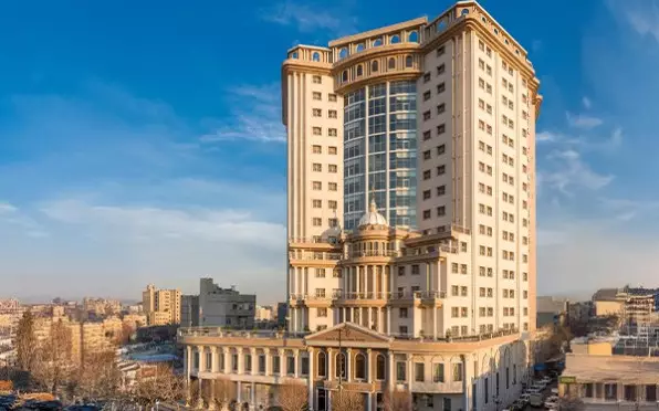 گلدن پالاس (قصرطلایی)